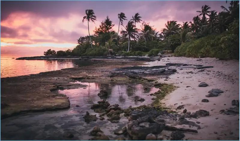 LOS SECRETOS DE HUAHINE